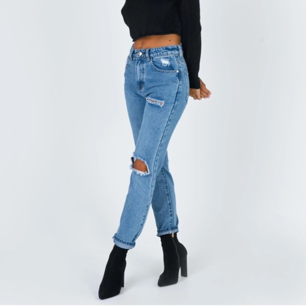 Princess Polly Hayden knee rip jeans